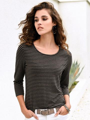 Кофта с круглым вырезом