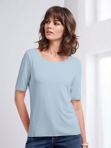 Кофта с круглым вырезом