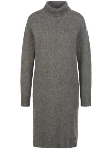 Вязаное платье