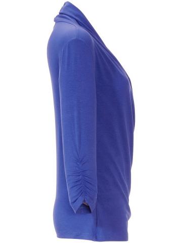 Кофта с вырезом V