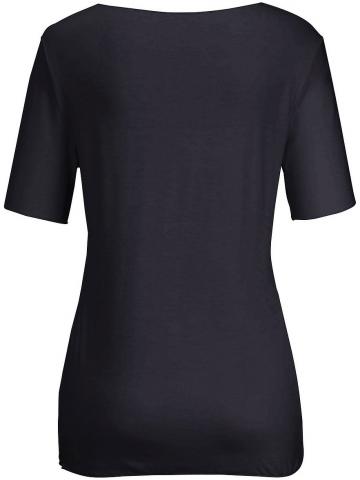 Кофта с круглым вырезом