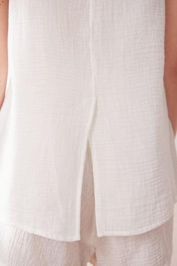 Топ на бретельках