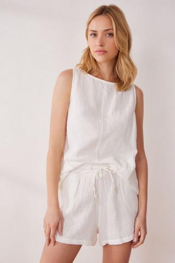 Топ на бретельках