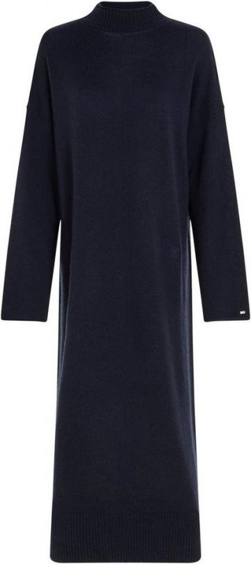 Вязаное платье