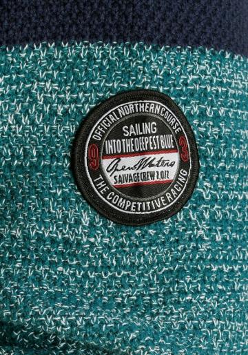 Вязаный пуловер