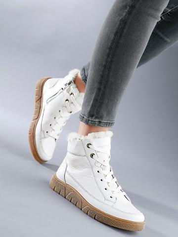 Полусапожки на шнурках