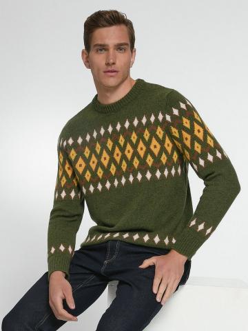 Пуловер с круглым вырезом