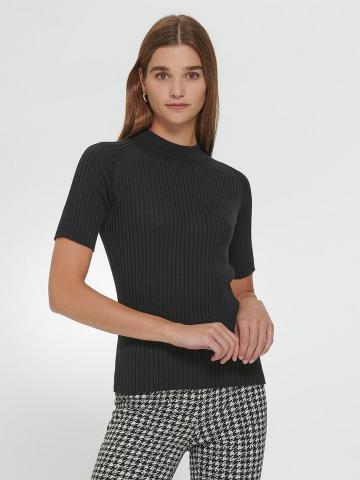 Пуловер с круглым вырезом