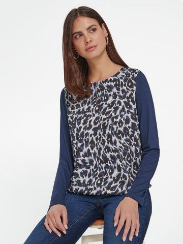 Кофта с круглым вырезом