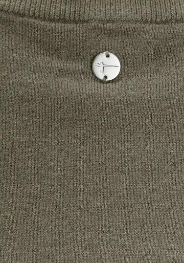 Вязаное платье