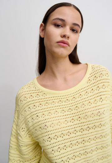 Вязаный пуловер 