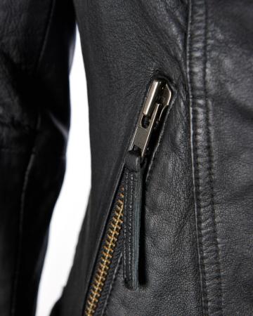 Кожаная куртка 