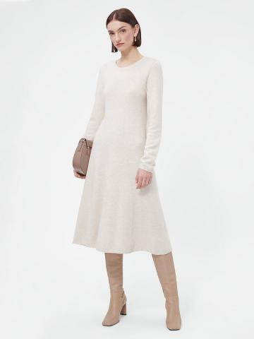 Вязаное платье