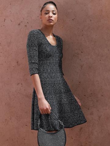 Вязаное платье