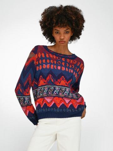 Пуловер с круглым вырезом