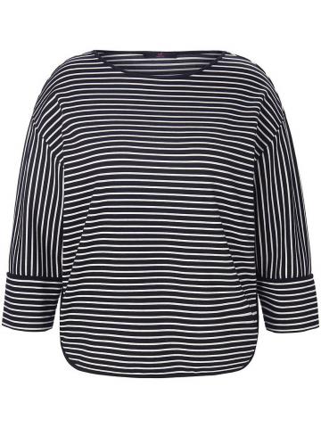 Кофта с круглым вырезом