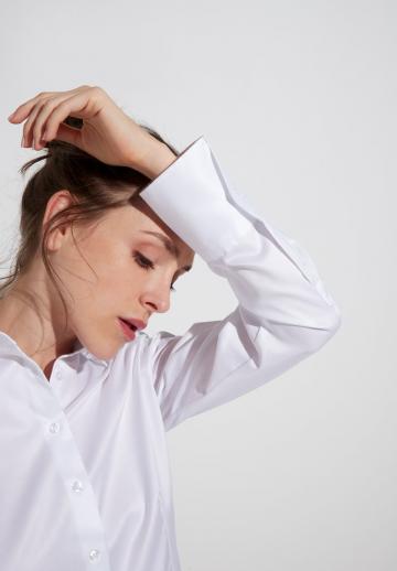 Атласная блузка