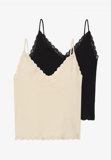 Топ на бретельках