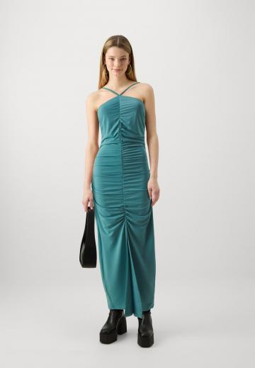 Длинное платье