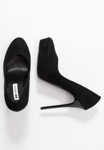 Туфли на высоком каблуке