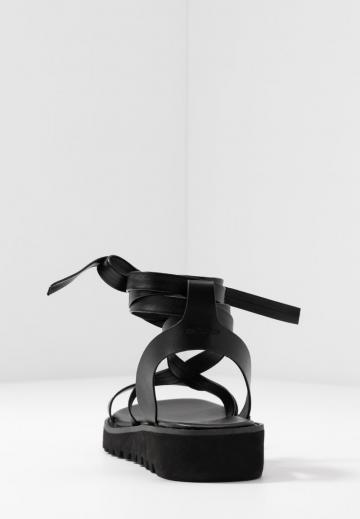 Римские сандалии