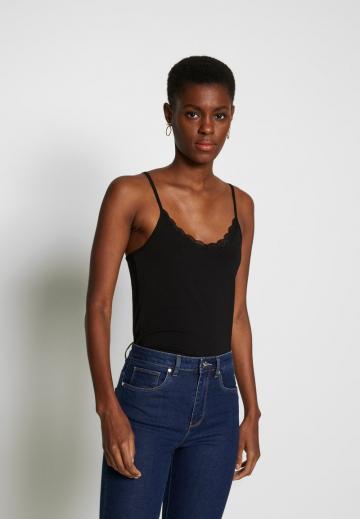 Топ на бретельках