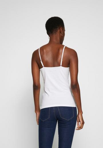 Топ на бретельках