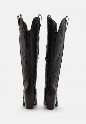 Ковбойские сапоги