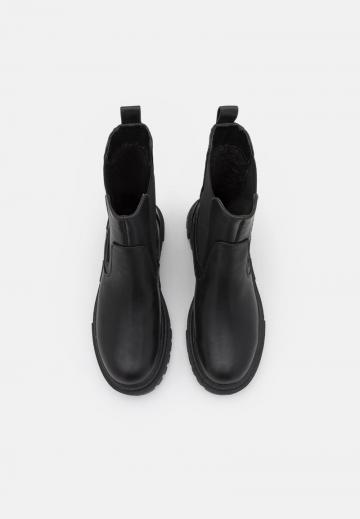 Ботинки челси