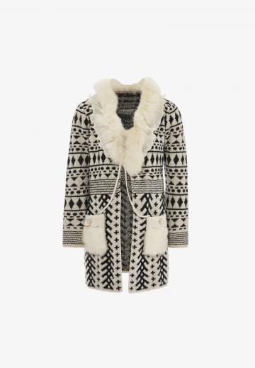 Жаккардовая вязаная кофта