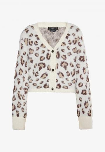 Жаккардовая вязаная кофта