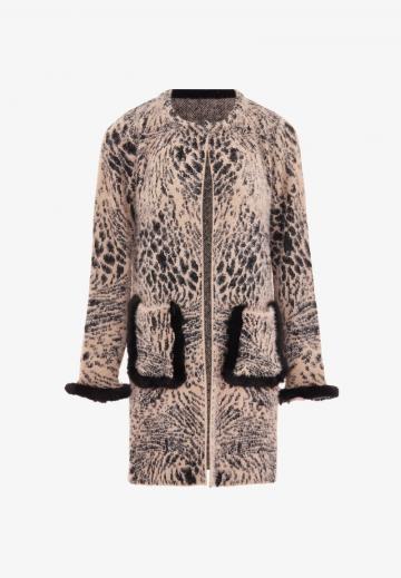 Длинный жилет