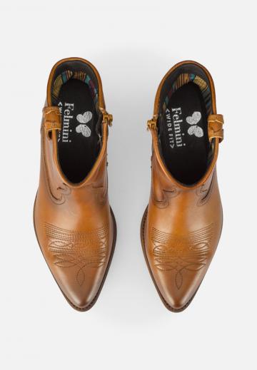 Широкие сапоги