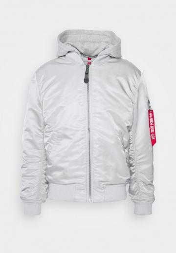 Куртка бомбер