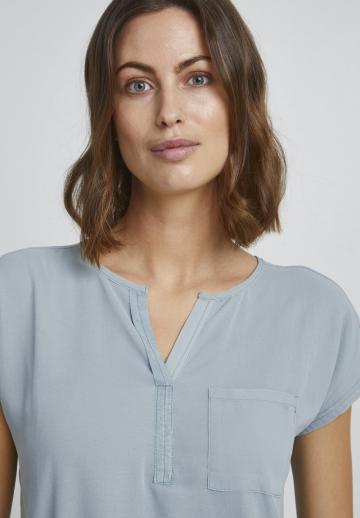 Джинсовая блузка