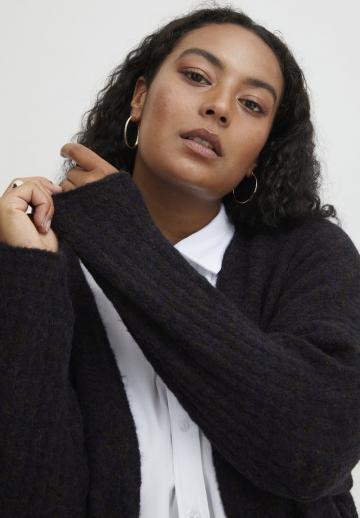 Длинный жилет