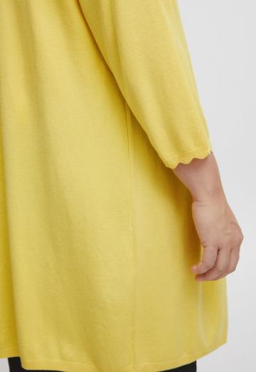 Длинный жилет