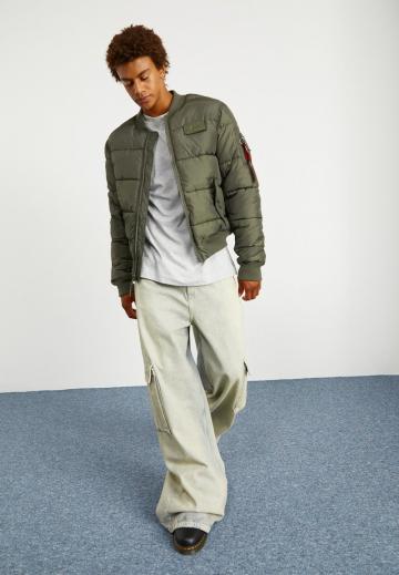 Куртка бомбер