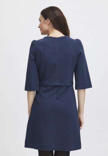 Вязаное платье