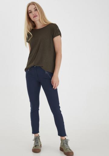 Узкие брюки