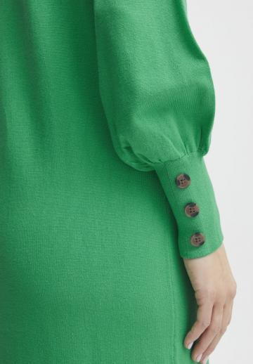 Вязаное платье