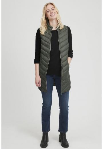 Длинный жилет