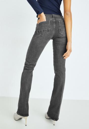 Клешеные брюки