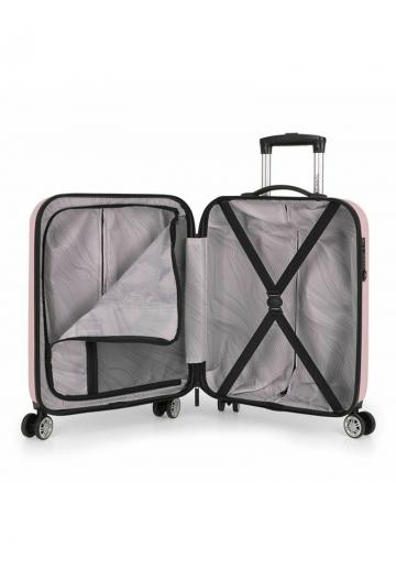 Чемодан на колесах