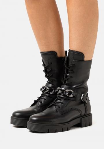 Широкие сапоги