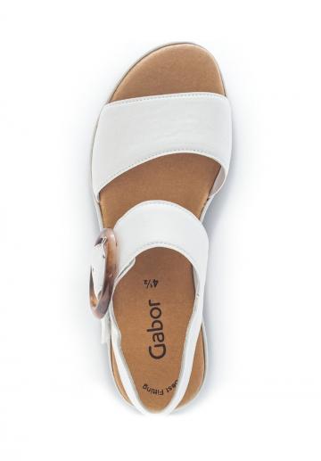 Босоножки на танкетке