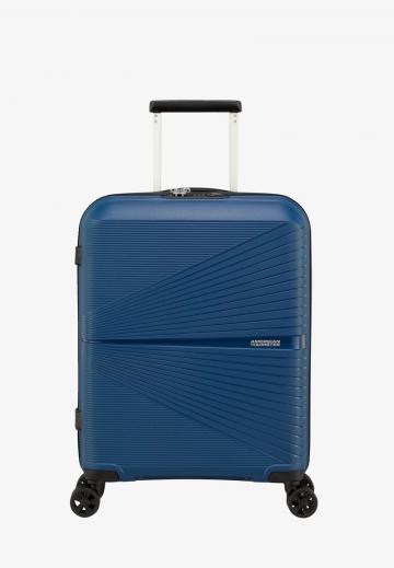 Чемодан на колесах