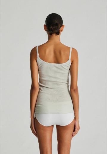 Топ на бретельках