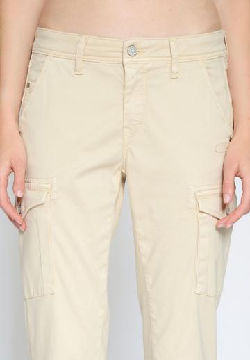 Короткие джинсы