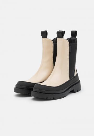 Ботинки челси